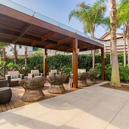 Varandas Do Atlantico - Apartamento Impecavel Em Condo Pe Na Areia Бомбиняс Екстериор снимка