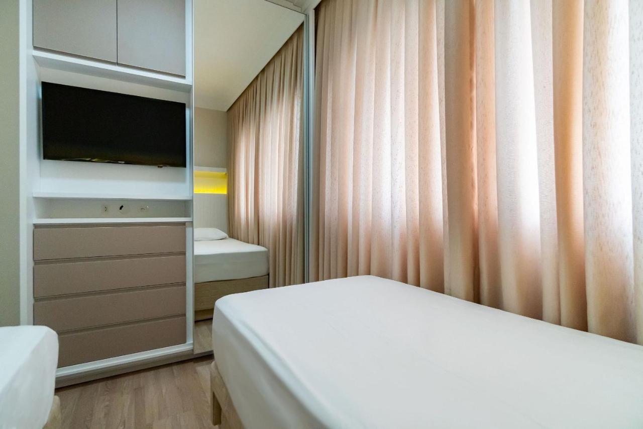Varandas Do Atlantico - Apartamento Impecavel Em Condo Pe Na Areia Бомбиняс Екстериор снимка