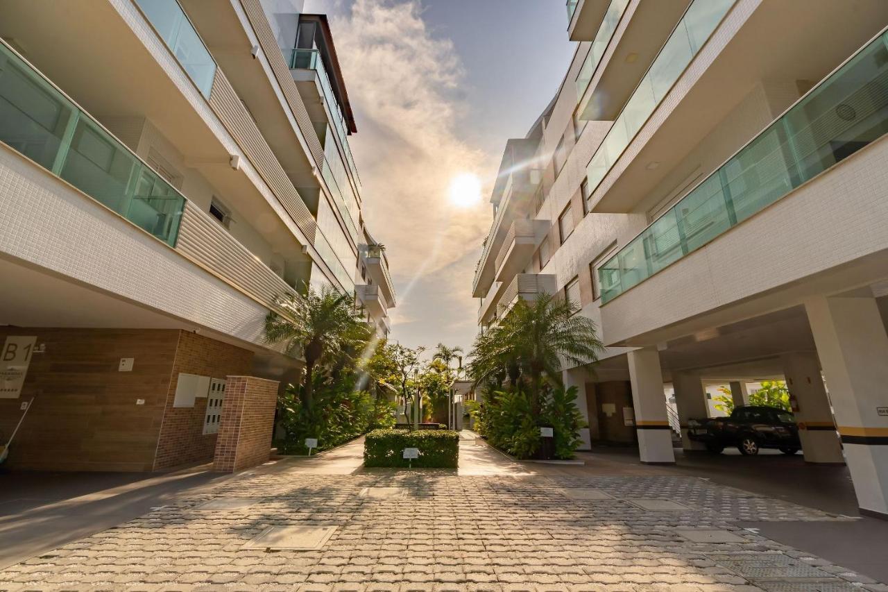 Varandas Do Atlantico - Apartamento Impecavel Em Condo Pe Na Areia Бомбиняс Екстериор снимка